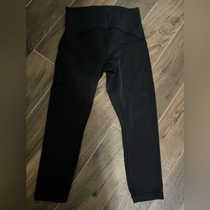 Lululemom InStill High-Rise Crop 23” leggings, size 8
